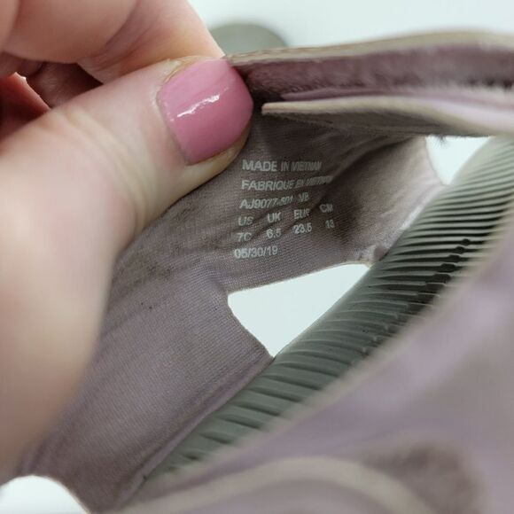 Nike sandals baby toddler purple 7C slip on water shoes - Picture 7 of 7